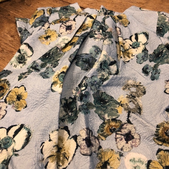 Zara Floral Dress - Picture 3 of 6